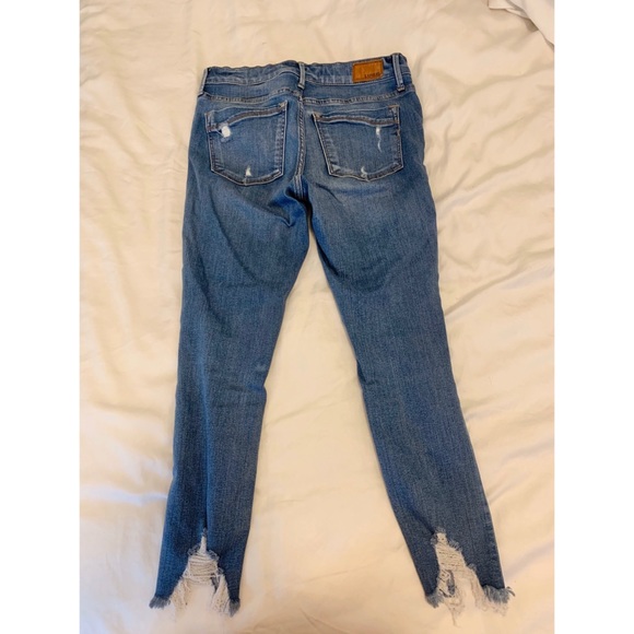 Express Distressed Jeans - 8S - Picture 2 of 3
